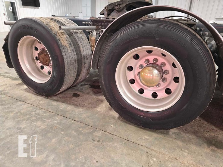 2017-mack-pinnacle-chu613-image-29