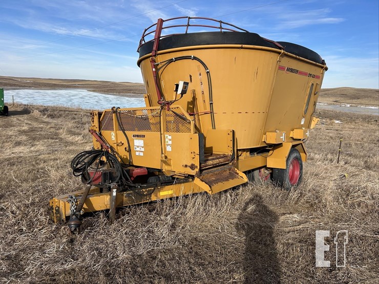 haybuster-cmf830-image-1