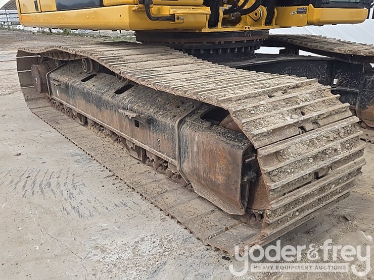 2019-caterpillar-336-image-17