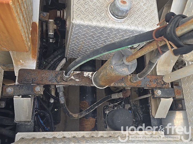 2014-kenworth-t800-image-36