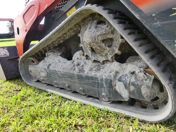 2023-kubota-scl1000-image-6