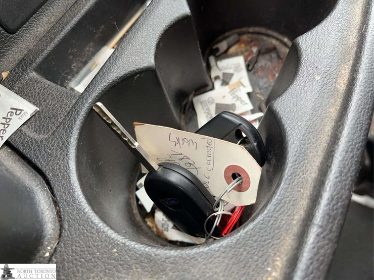 2017-ford-transit-image-24