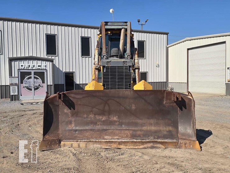 2006-deere-750j-image-7