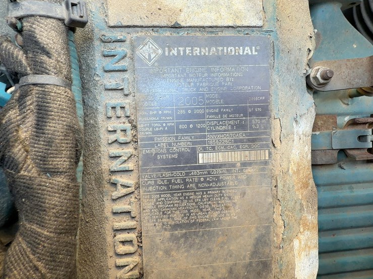 2006-international-7400-image-11