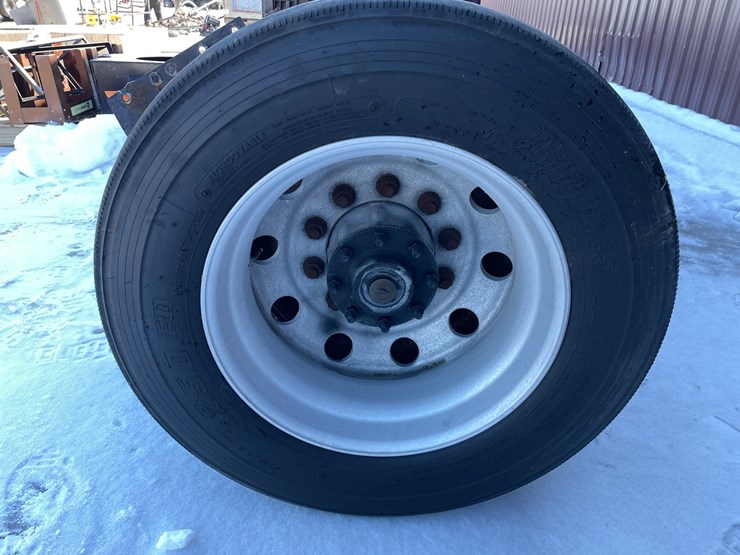 #3944-•-dual-wheel-tag-axle-image-14