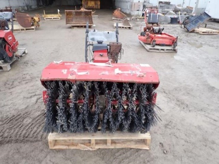 toro-power-broom-36-in.-walk-behind-rotary-broom-image-2