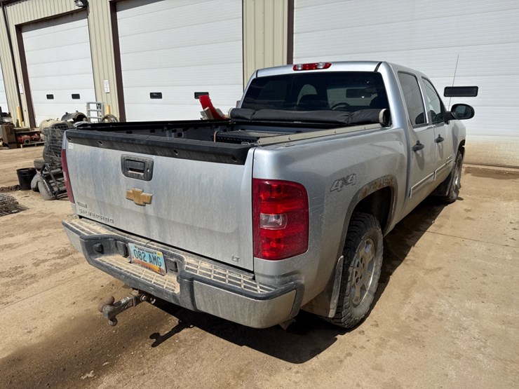 2012-chevrolet-silverado-1500-image-3