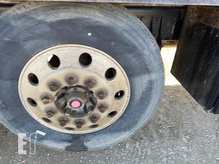 2002-kenworth-t800-image-16