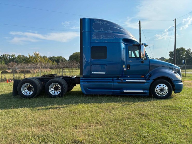 2011-international-prostar-image-10