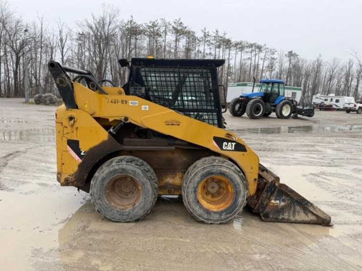 2009-caterpillar-232b2-image-3