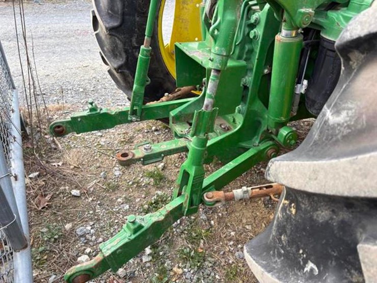 2020-john-deere-6105e-image-8