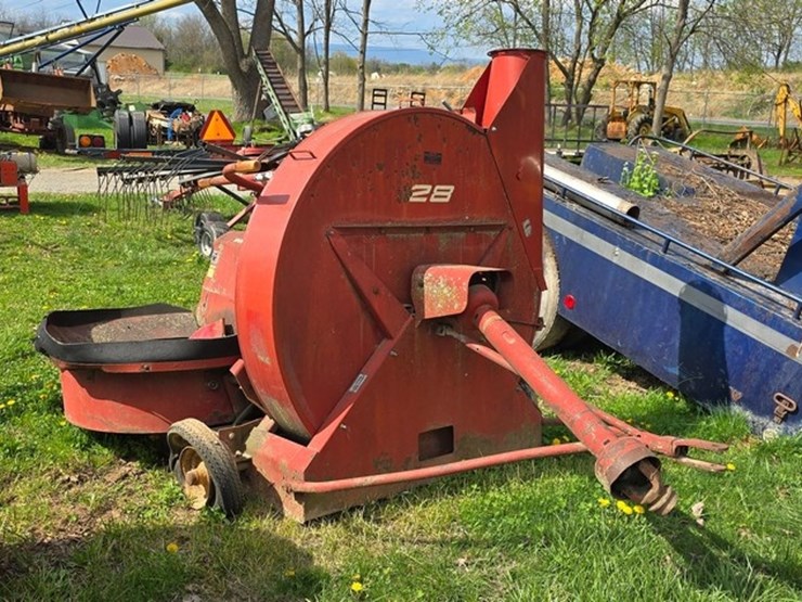 new-holland-28-image-2