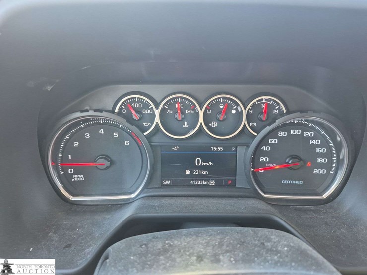 2023-chevrolet-tahoe-image-12