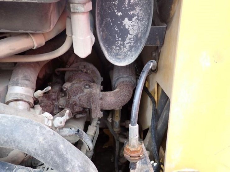 2010-caterpillar-232b-image-54