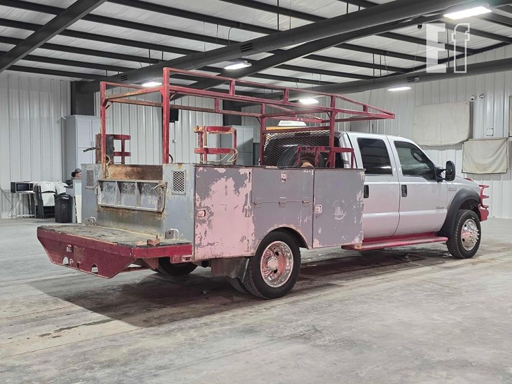 2007-ford-f550-image-3