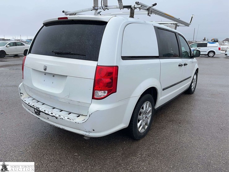 2014-ram-c/v-image-5