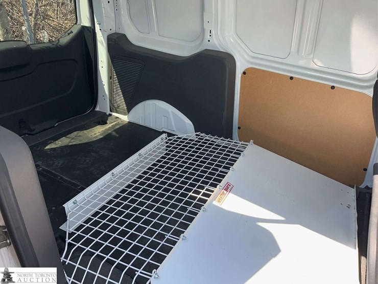2022-ford-transit-connect-image-15