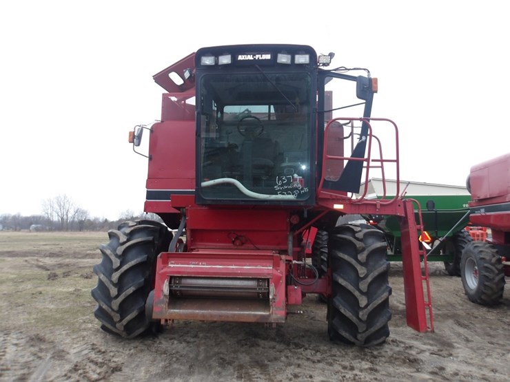 case-ih-1688-image-2
