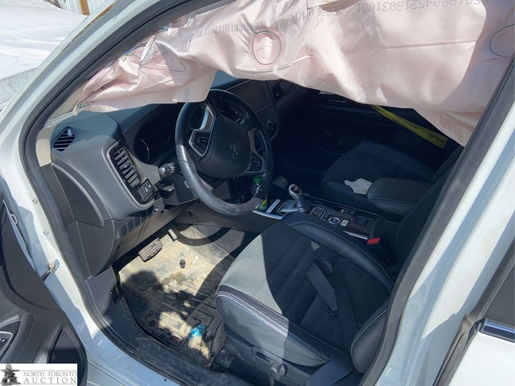 2018-mitsubishi-outlander-image-8