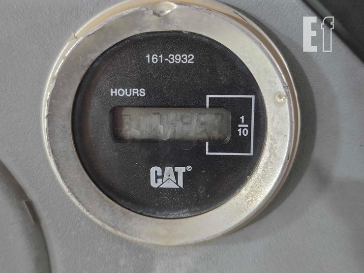 2009-caterpillar-416e-image-23