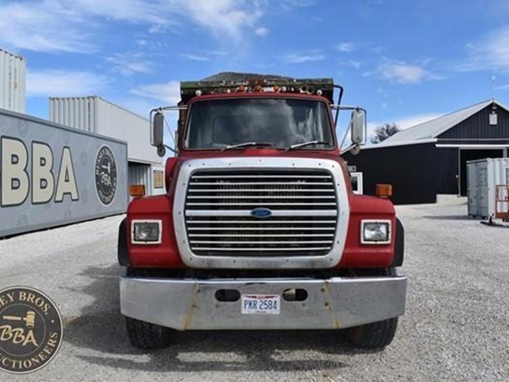 1988-ford-l8000-image-9