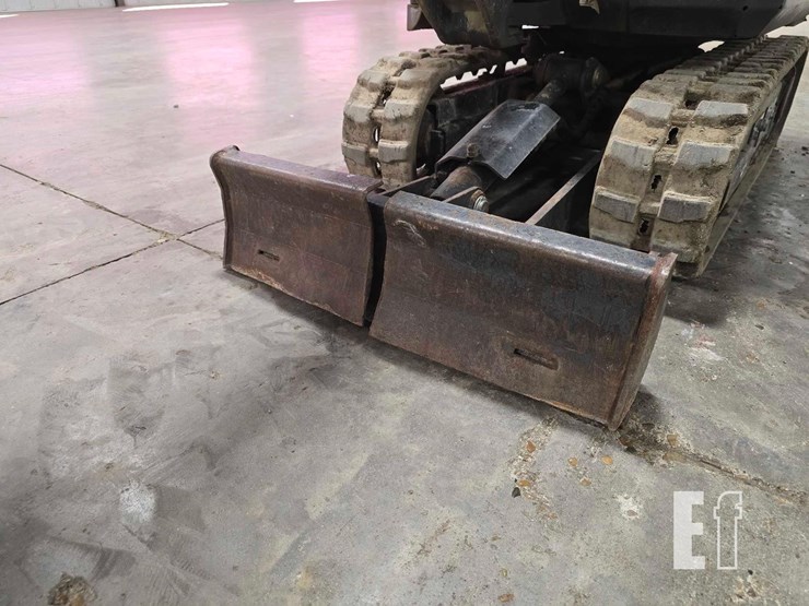 2022-bobcat-e10-image-13