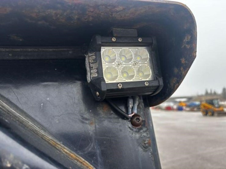 2009-caterpillar-232b2-image-56