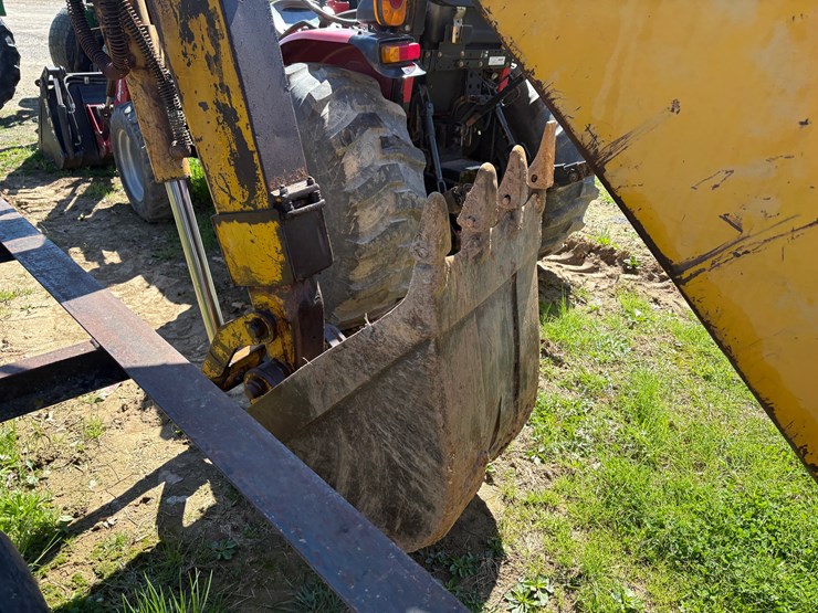 john-deere-410-image-9