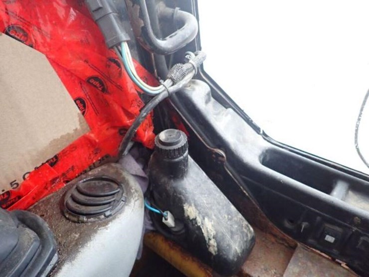 2009-caterpillar-232b-image-23