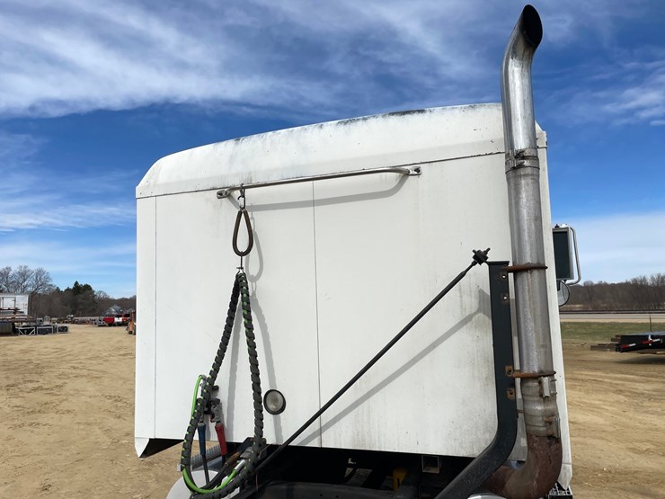 #400-•-1997-mac-ch600-semi-(has-wi-title)-image-21