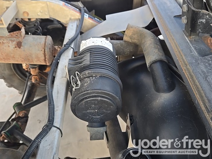 2020-club-car-carryall-1700-image-42