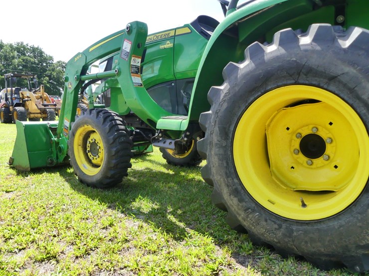 john-deere-3025e-image-7