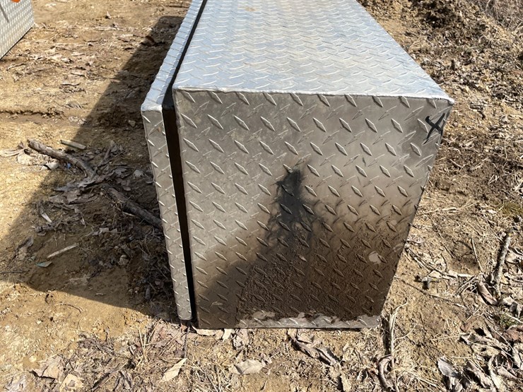 #3971-•-(2)-aluminum-truck-tool-box's-image-25