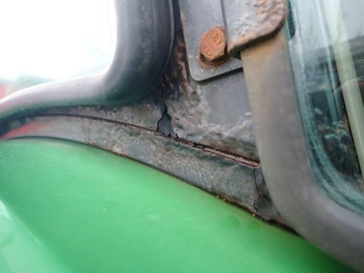 2016-john-deere-5085e-image-51