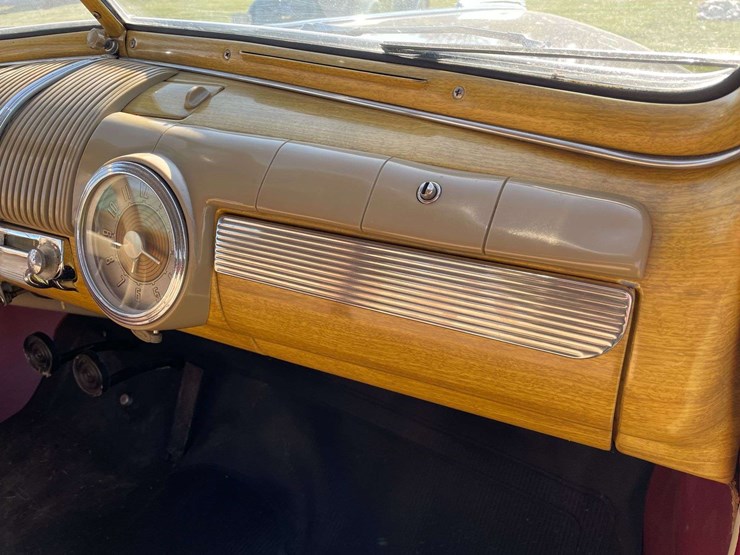 1948-ford-super-deluxe-convertible-image-78
