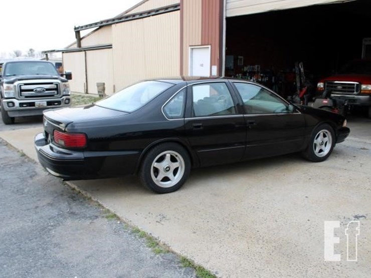 1995-chevrolet-impala-image-2