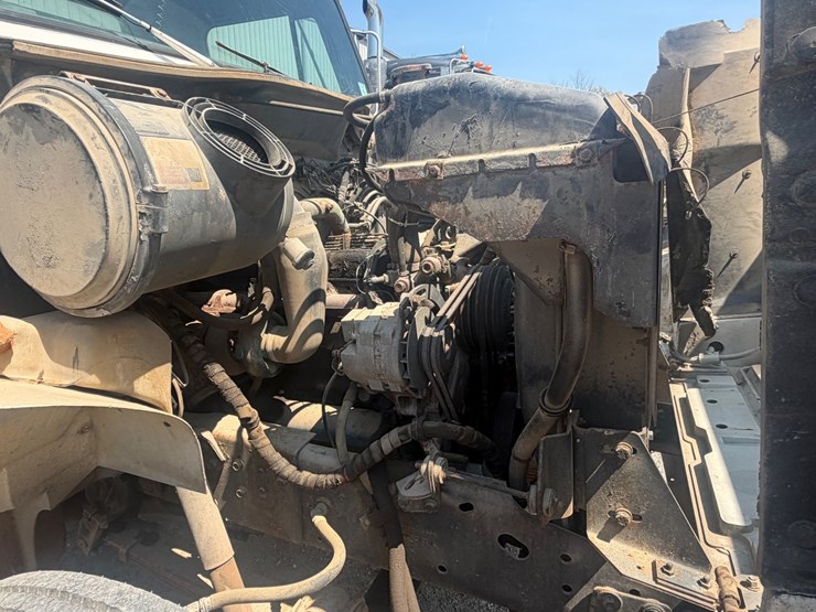 1990-international-4900-image-41