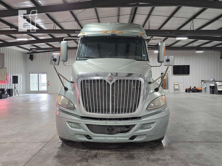 2012-international-prostar-image-7