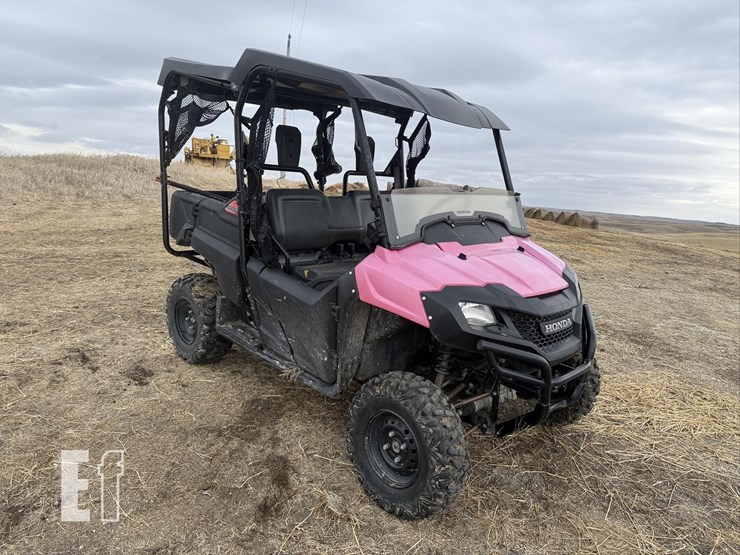 2016-honda-pioneer-700-image-3