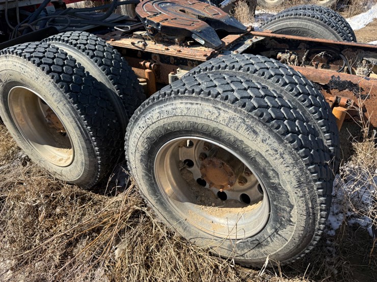 2006-kenworth-w900-image-10