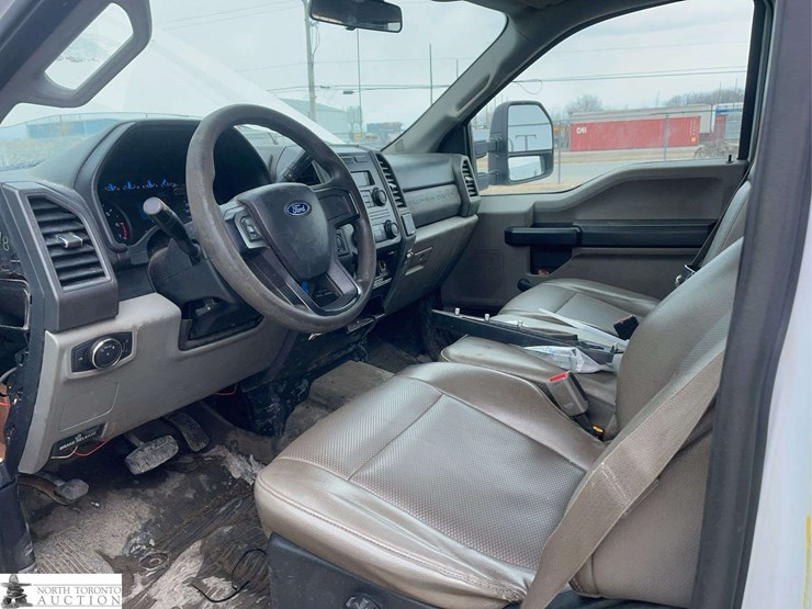 2017-ford-f350-image-11