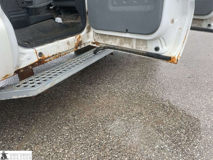 2016-ford-f350-image-40