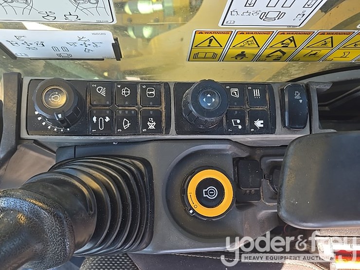 2019-caterpillar-336-image-89