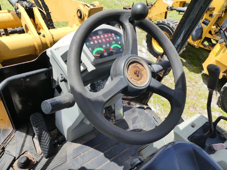 2015-caterpillar-903c-image-12