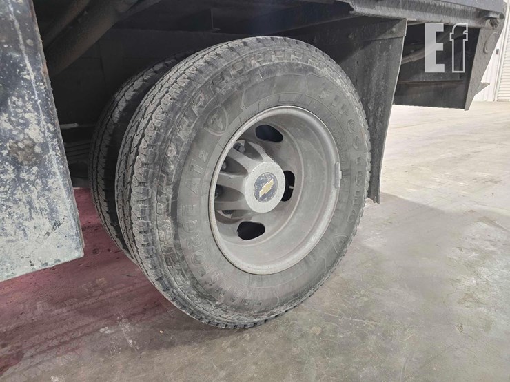 2014-chevrolet-silverado-3500hd-image-17