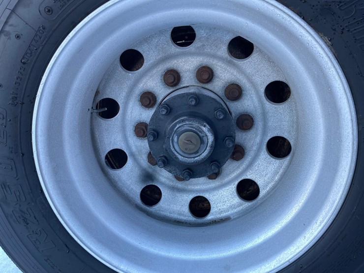 #3944-•-dual-wheel-tag-axle-image-18