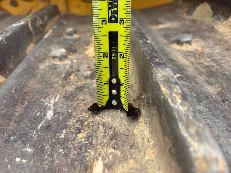 deere-750c-lt-image-18