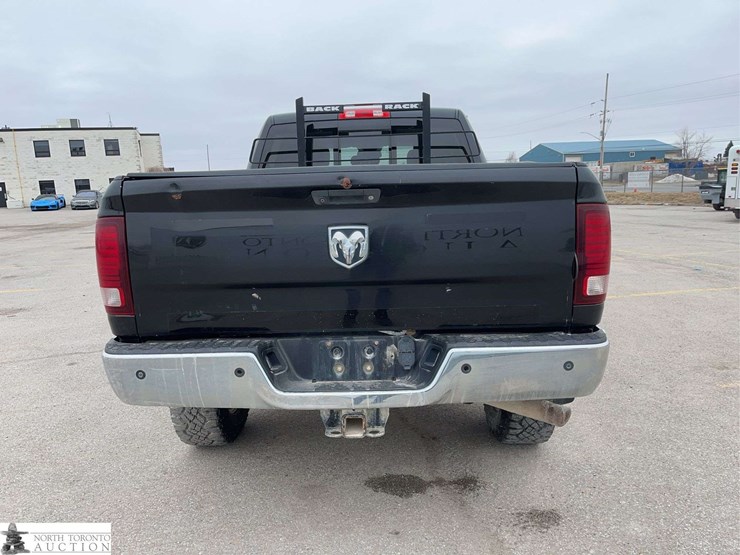 2016-dodge-2500-image-6