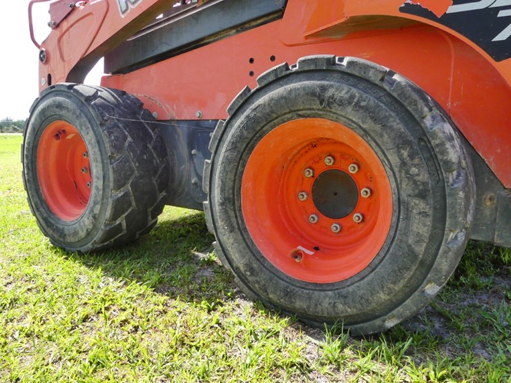 kubota-ssv75-image-6