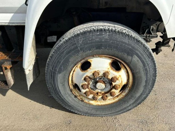 1997-ford-f800-image-84